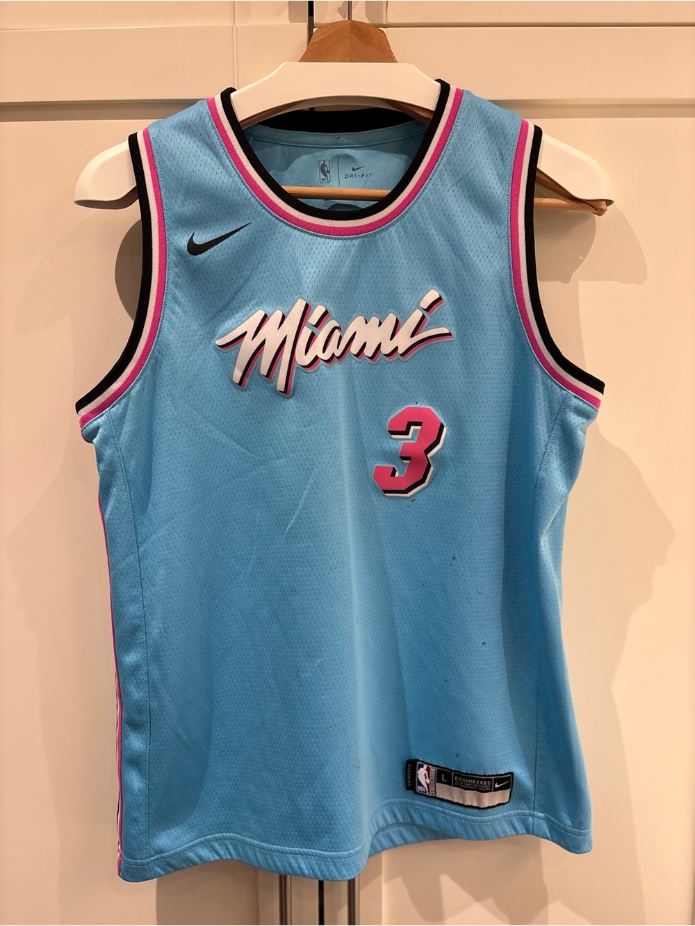 Nike NBA Miami Heat ViceWave Jersey Dwyane Wade 3 Youth Large 14/16 Flawed
